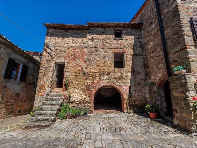 Casa in vendita a Bucine, Toscana