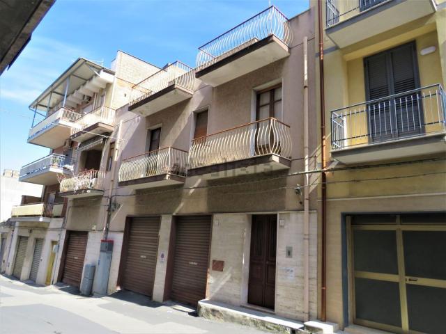 Casa in vendita a Carlentini, Sicilia
