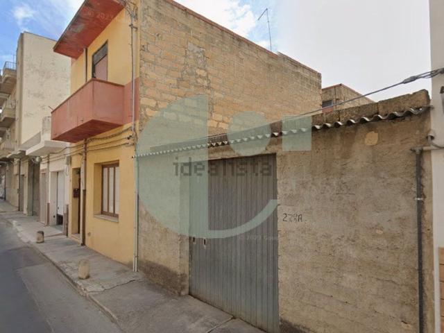 Casa in vendita a Vittoria, Ragusa
