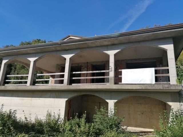 Casa in vendita a Carrara, Toscana