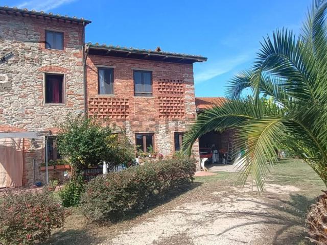 Casa in vendita a Porcari, Lucca