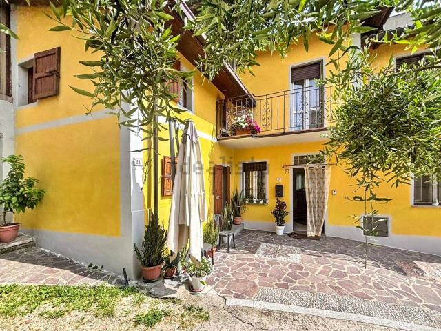 Casa in vendita a Santa Giuletta, Lombardia