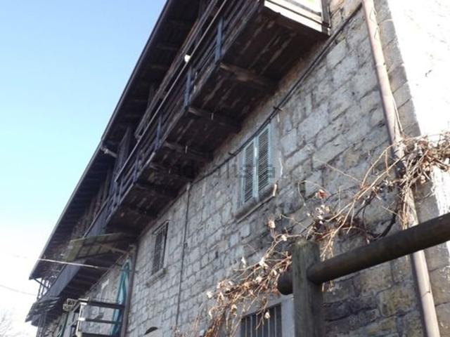 Casa in vendita a Comunità Montana della Valle Brembana, Val Brembilla