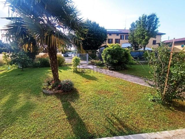 Casa in vendita a Modena, Torrenova