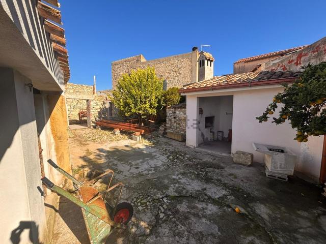 Casa in vendita a Barumini, Sardigna/Sardegna