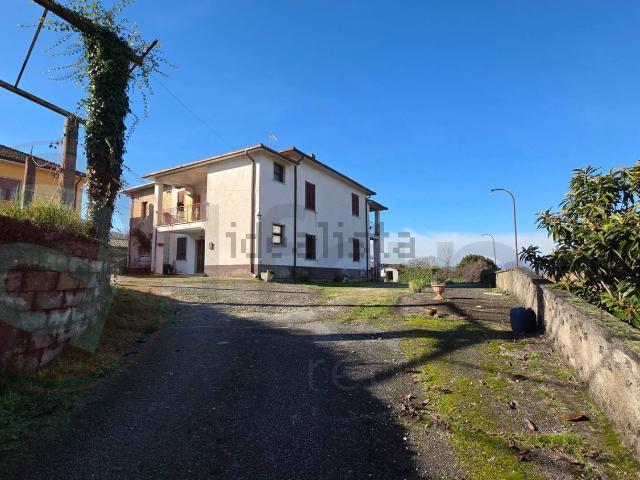 Casa in vendita a Arpino, Lazio