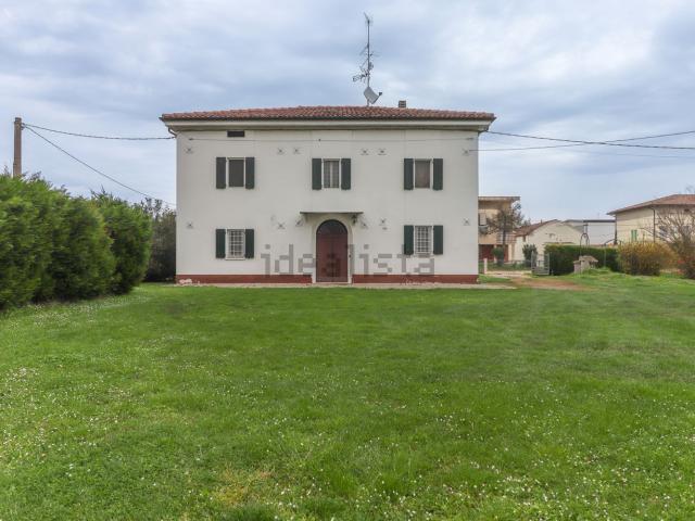 Casa in vendita a Unione Alto Ferrarese, Cento