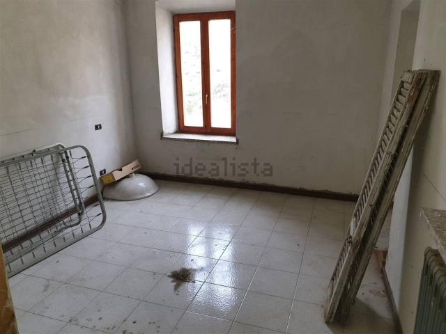 Casa in vendita a Ziano Piacentino, Reggio Emilia