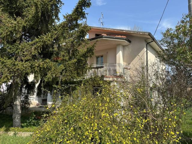 Casa in vendita a Montaquila, Molise