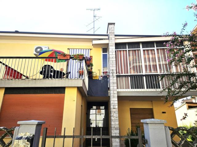Casa in vendita a Bassa Reggiana, Re