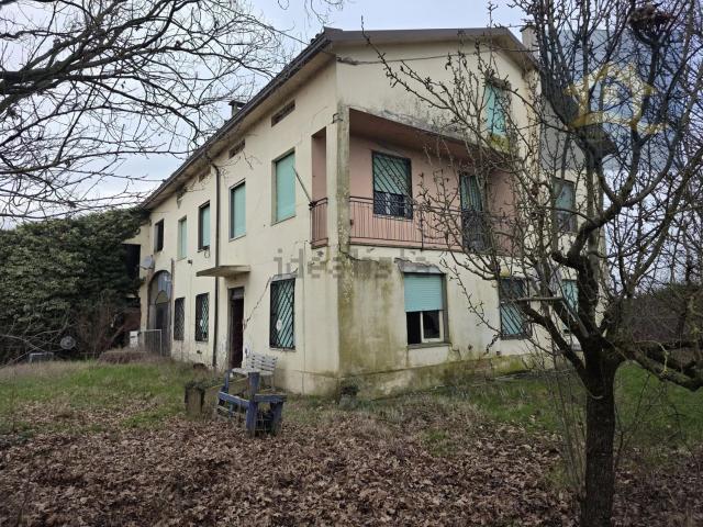 Casa in vendita a Sorbolo Mezzani, Coenzo