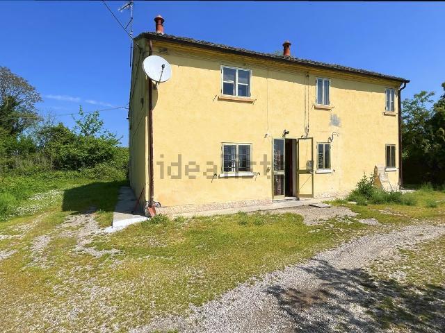 Casa in vendita a Ferrara, Reggio Emilia