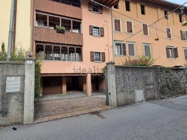 Casa in vendita a Clusone, Lombardia