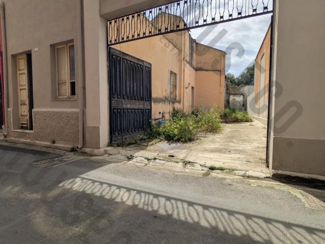 Casa in vendita a Monserrato, Sardigna/Sardegna