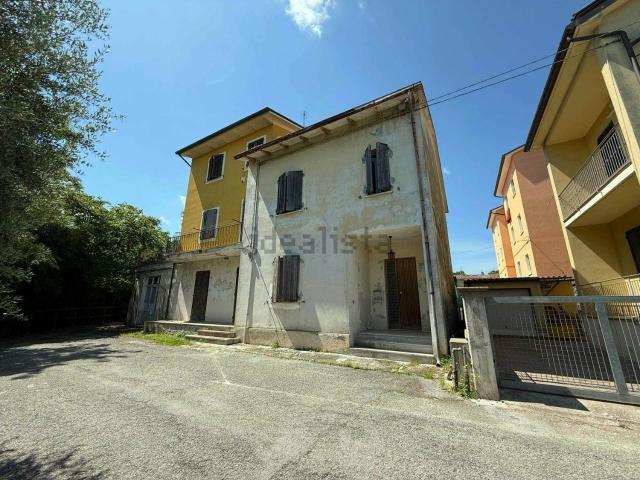 Casa in vendita a Colli al Metauro, Marche