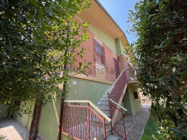 Casa in vendita a Villaggio Satellite, Ferrara
