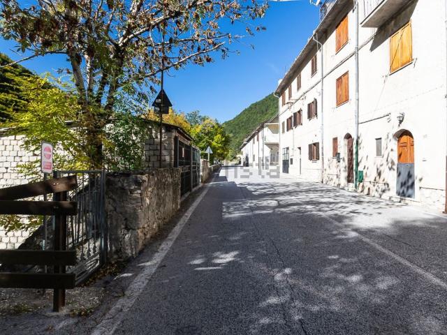 Casa in vendita a Villetta Barrea, Abruzzo