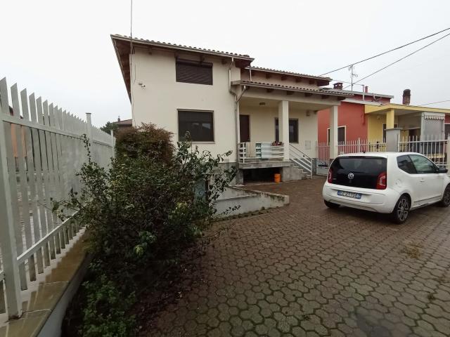 Casa in vendita a Piemonte, Vercelli