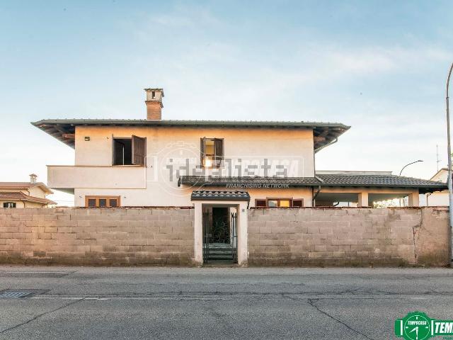 Casa in vendita a Santa Colomba, Canegrate