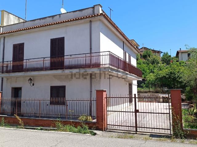 Casa in vendita a Ceccano, Lazio