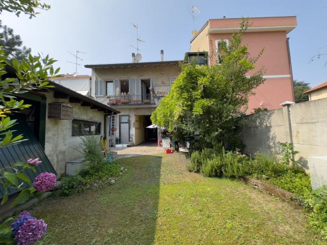Casa in vendita a Monza, Cristo Re