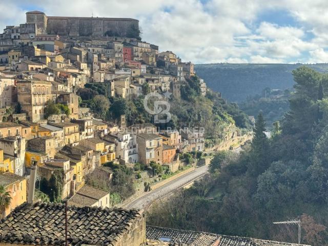 Casa in vendita a Ragusa Ibla, Ragusa