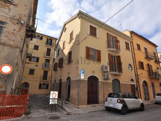 Casa in vendita a Marina centro, Marche