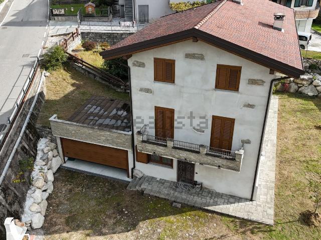 Casa in vendita a Comunità montana della Valchiavenna, Novate Mezzola