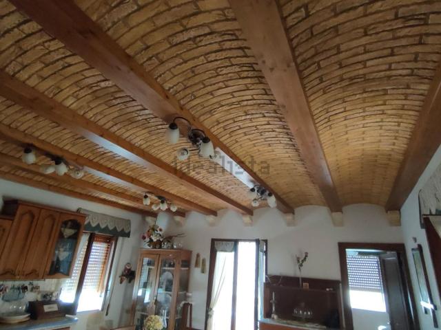 Casa in vendita a Caronia, Sicilia
