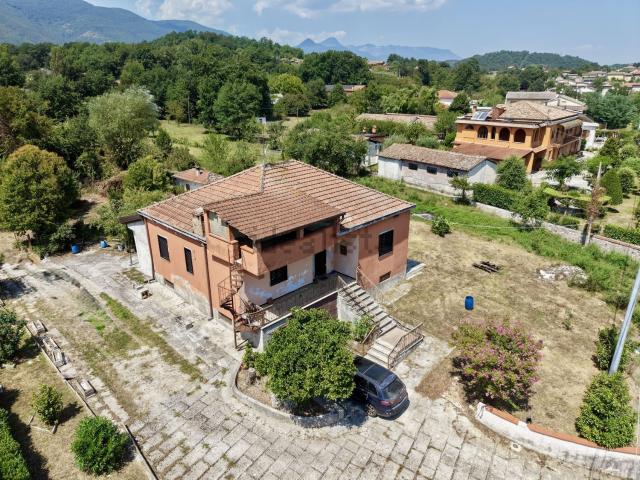 Casa in vendita a Ceccano, Lazio
