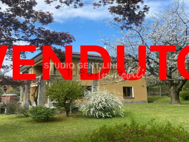 Casa in vendita a Comunità Montana Valli del Verbano, Porto Valtravaglia