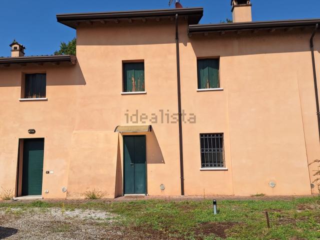 Casa in vendita a Nogarole Rocca, Veneto