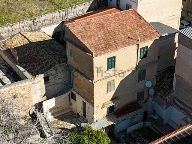 Casa in vendita a Aquino, Monreale