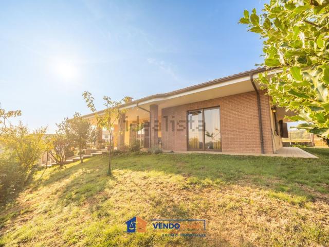 Casa in vendita a Bruno, Bagnolo Piemonte