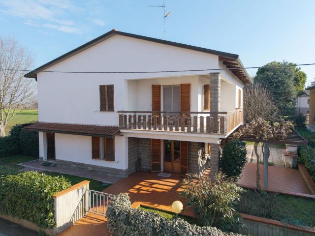 Casa in vendita a Nuovo Circondario Imolese, Imola