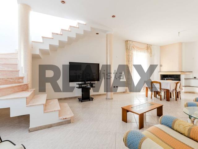 Casa in vendita a Sinnai, Sardigna/Sardegna