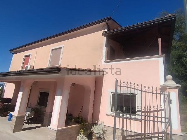 Casa in vendita a Sant'Ambrogio sul Garigliano, Frosinone