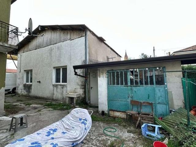 Casa in vendita a Anguillara Veneta, Veneto