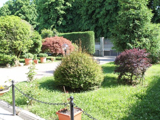 Casa in vendita a Santena, Torino