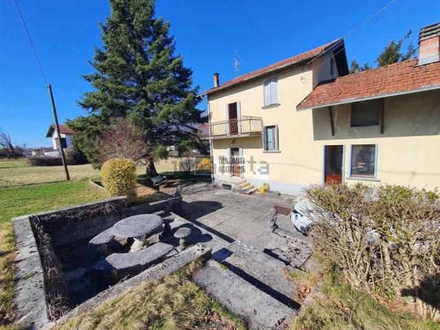 Casa in vendita a Sedico, Veneto