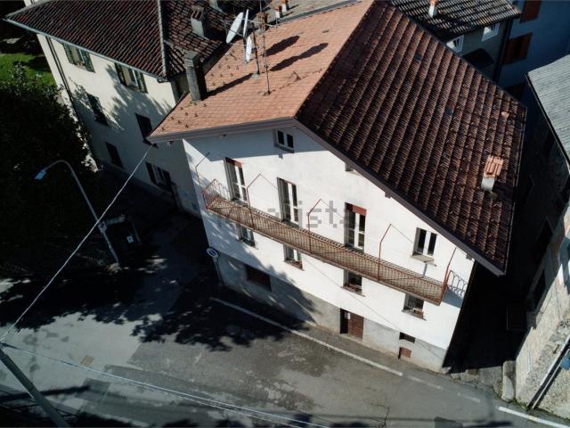 Casa in vendita a Zeno, Mandello del Lario