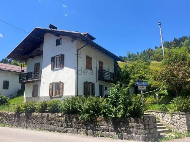 Casa in vendita a Falcade, Veneto