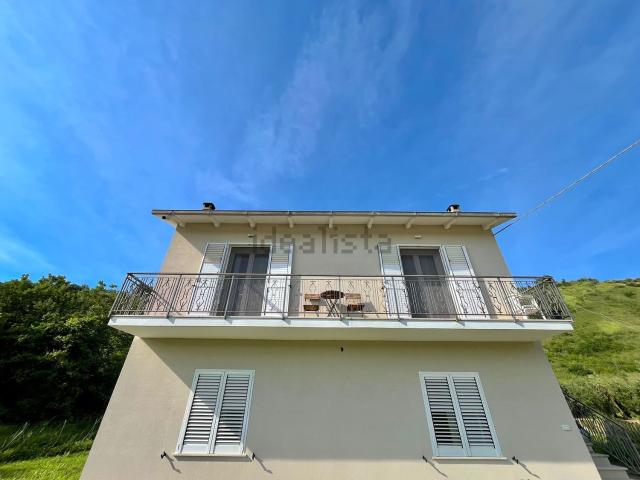 Casa in vendita a Castilenti, Teramo