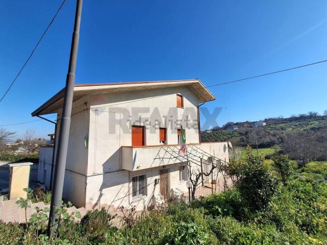 Casa in vendita a Castel Frentano, Abruzzo