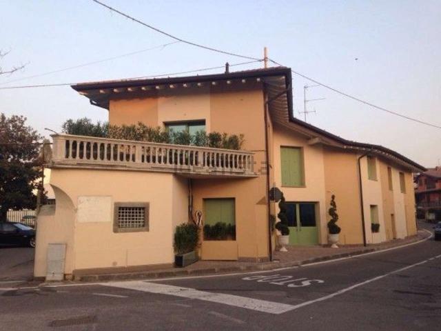 Casa in vendita a Pirlotti, Capriolo