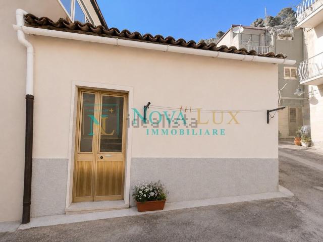 Casa in vendita a Balata, Cava D'aliga