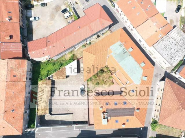 Casa in vendita a Rovello Porro, Lombardia