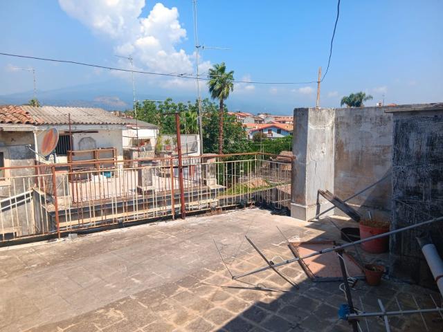 Casa in vendita a Aci Sant'antonio, Sicilia