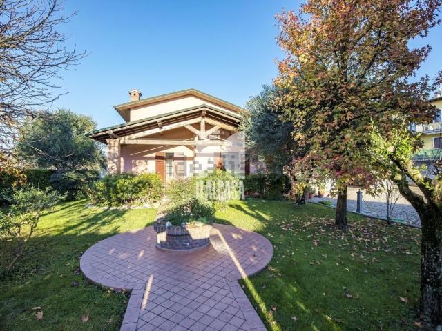 Casa in vendita a Roverbella, Lombardia