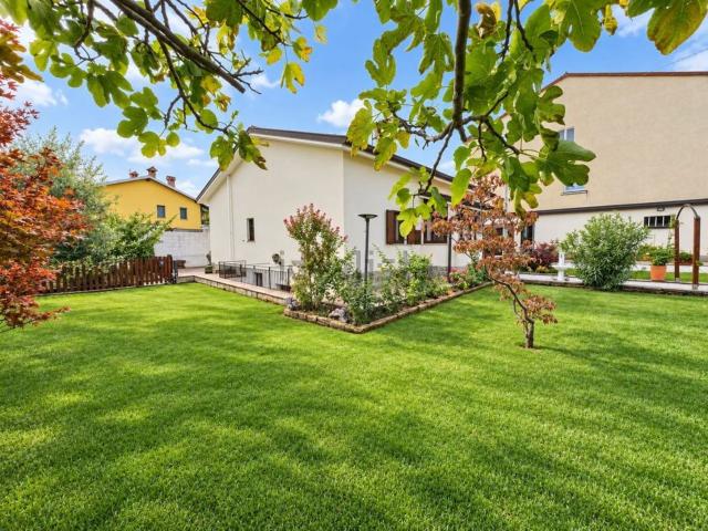 Casa in vendita a Muggia / Milje, Trieste